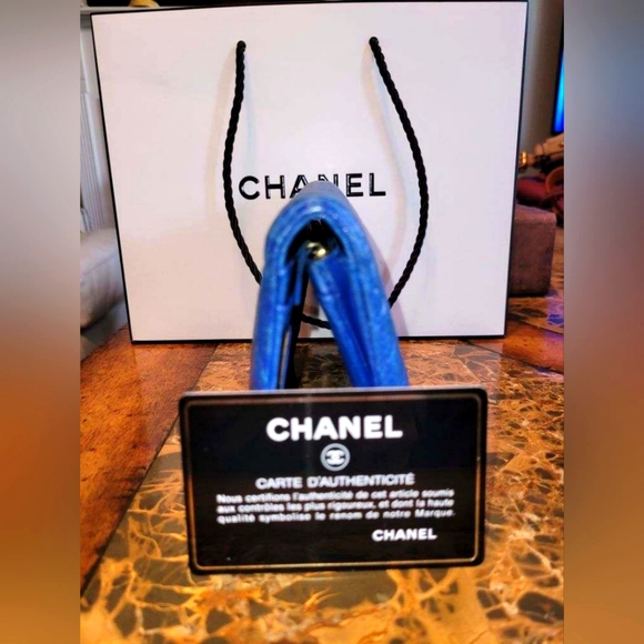 Chanel blue quilted wallet - Picture 15 of 16